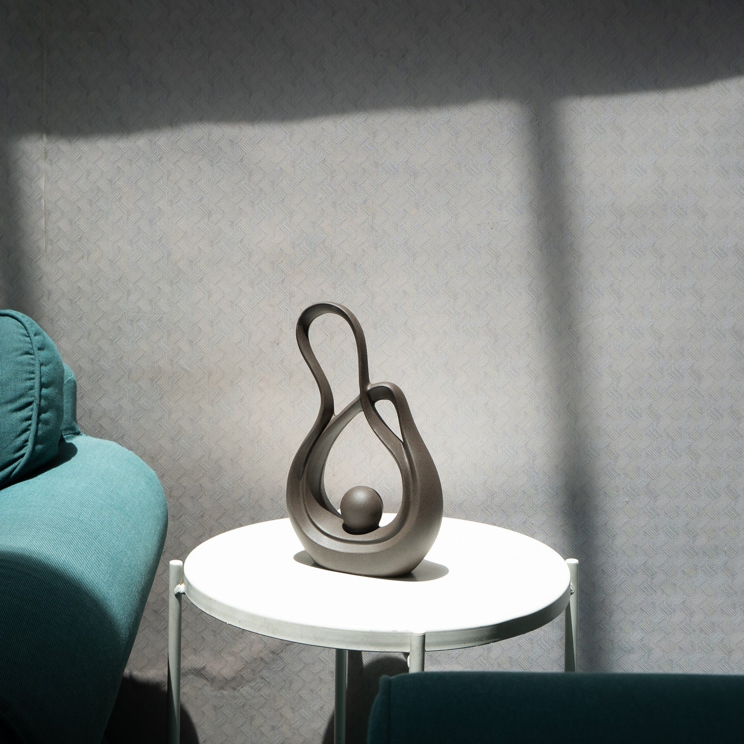 Sculpture & Figurines