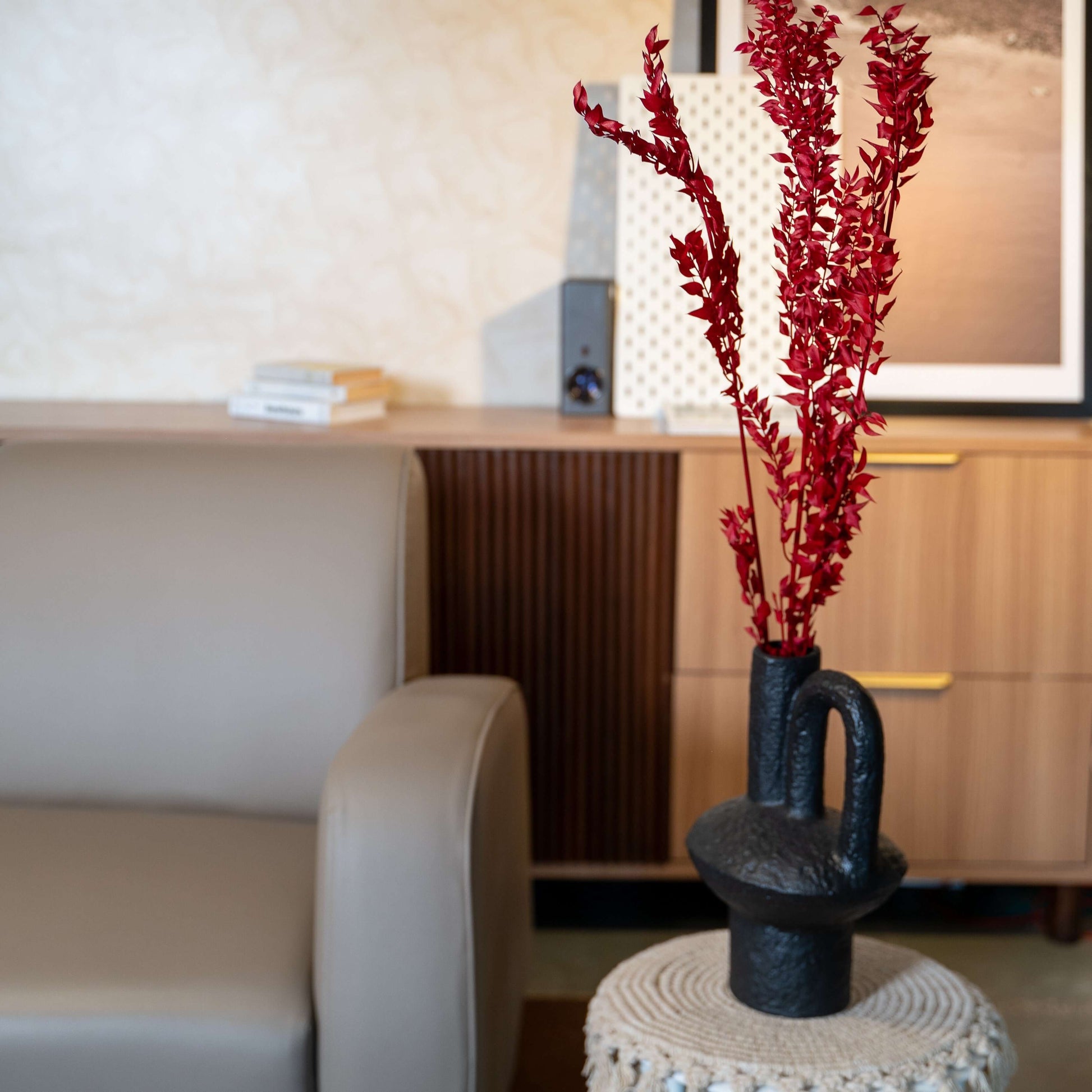 Obsidian Loop Ceramic Vase 