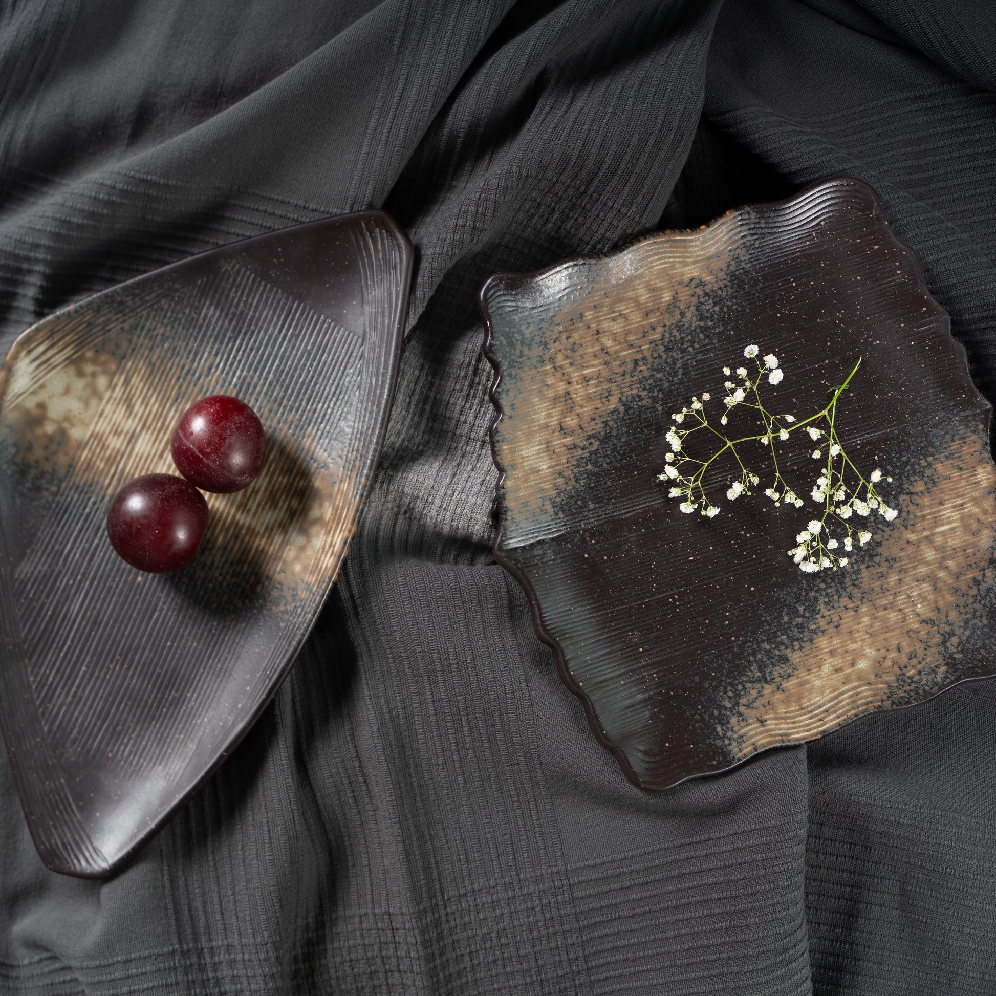 Ridge Ceramic Platters - Set of 2