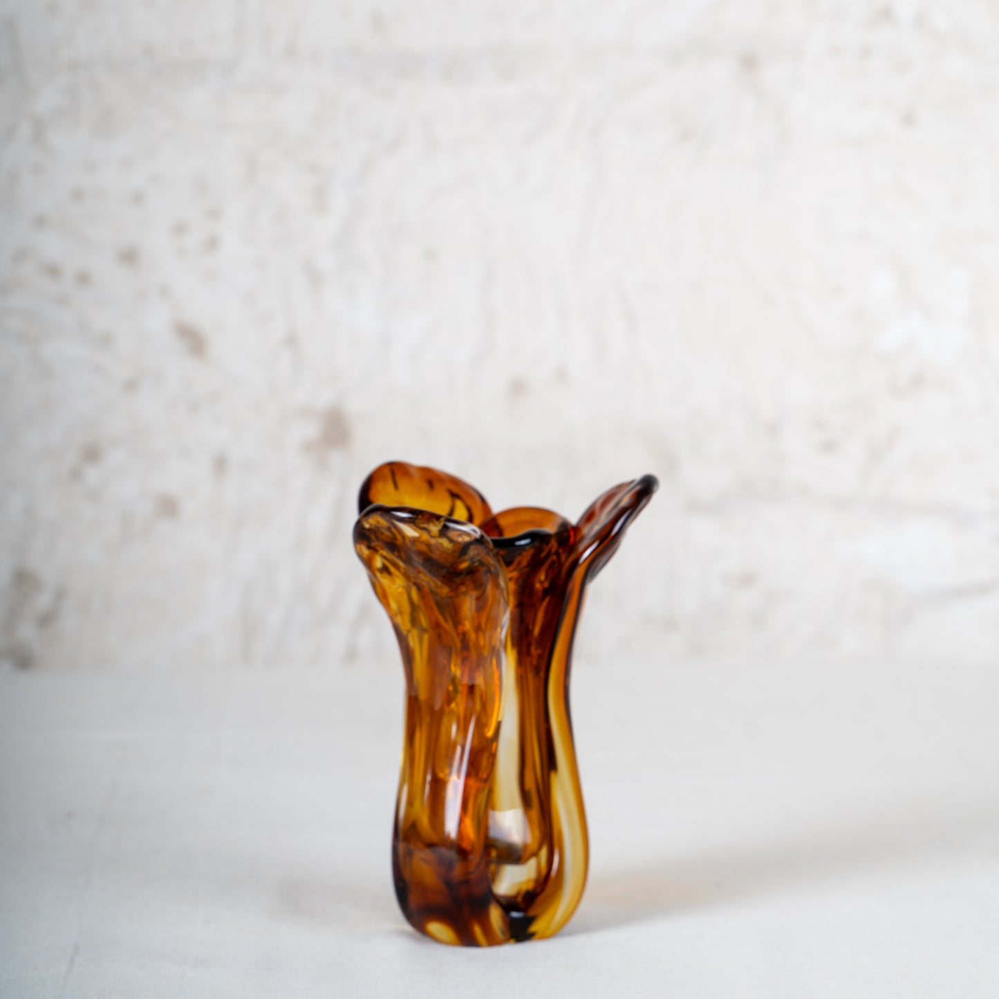 Dyara Glass Tabletop