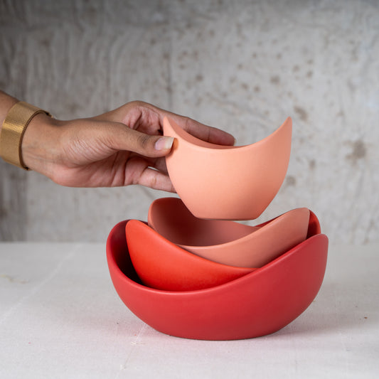 Rosette Nesting Bowl Set – Set of 5